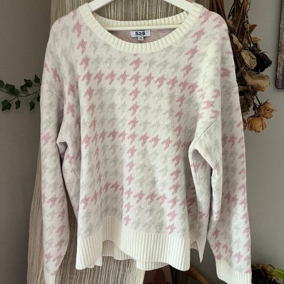 NWT 525 America Sweater - Picture 1 of 5
